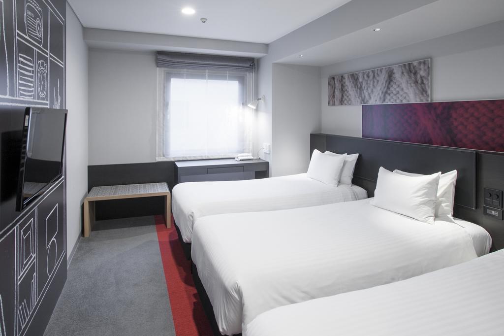 Hotel Ibis Tokyo Shinjuku Exterior foto